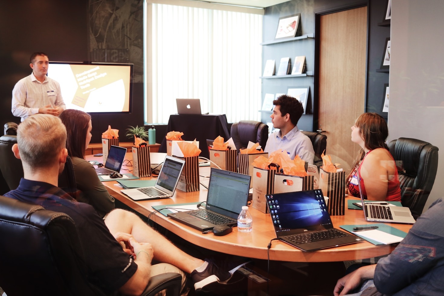 Exploring the Benefits of Comprehensive Marketing Plans